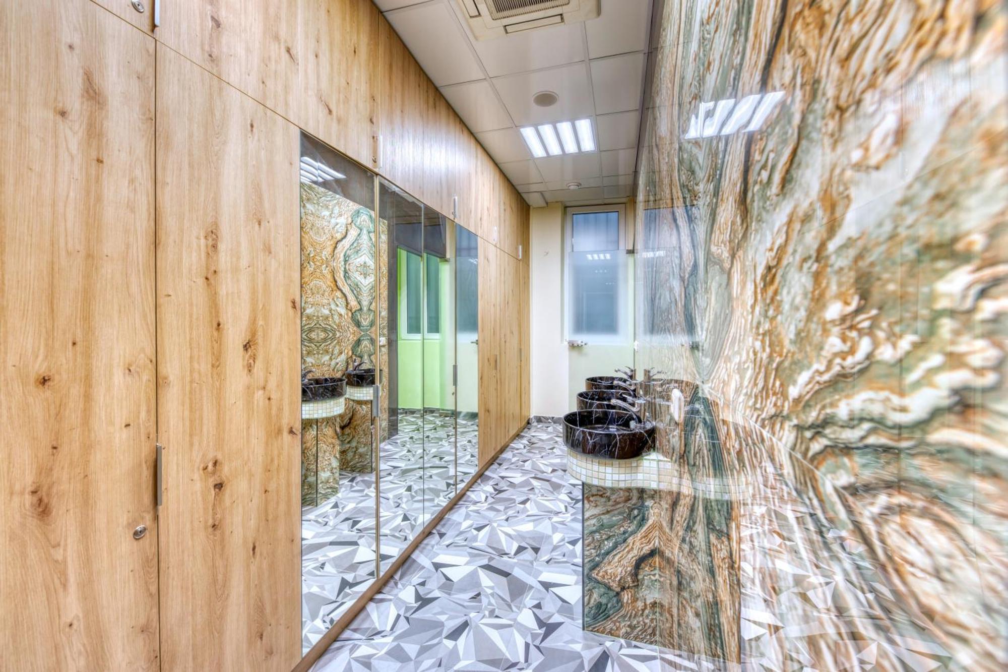 Tropica Inn Hostel Ереван Екстериор снимка