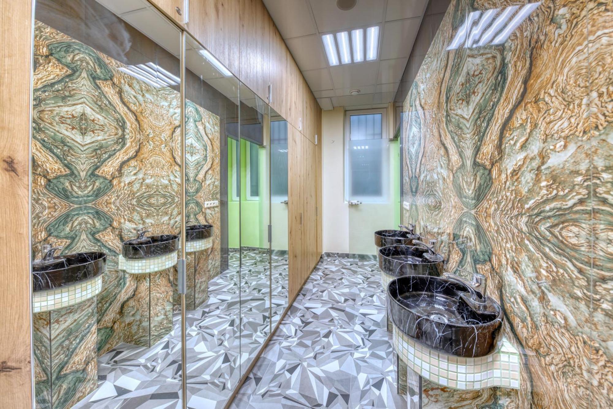 Tropica Inn Hostel Ереван Екстериор снимка